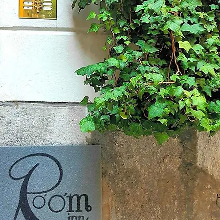 Room Inn Bed & Breakfast